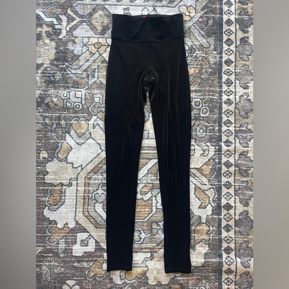 Spanx Black Velvet Pull On Leggings High Rise Compression - Picture 2 of 5
